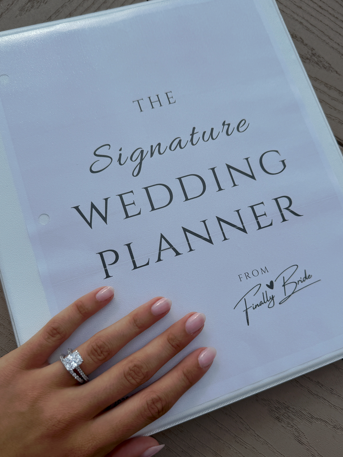 The Signature Wedding Planner – Digital & Printable Bridal Bundle – Loved by 5,000+ Brides ⭐️⭐️⭐️⭐️⭐️